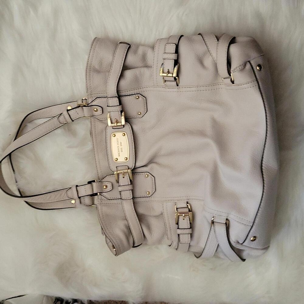 Michael Kors Leather Shoulder Handbag - Bone/Off White